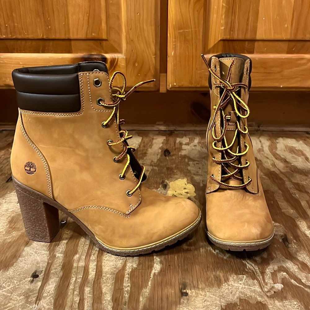 Brand new Timberland Heel Boots